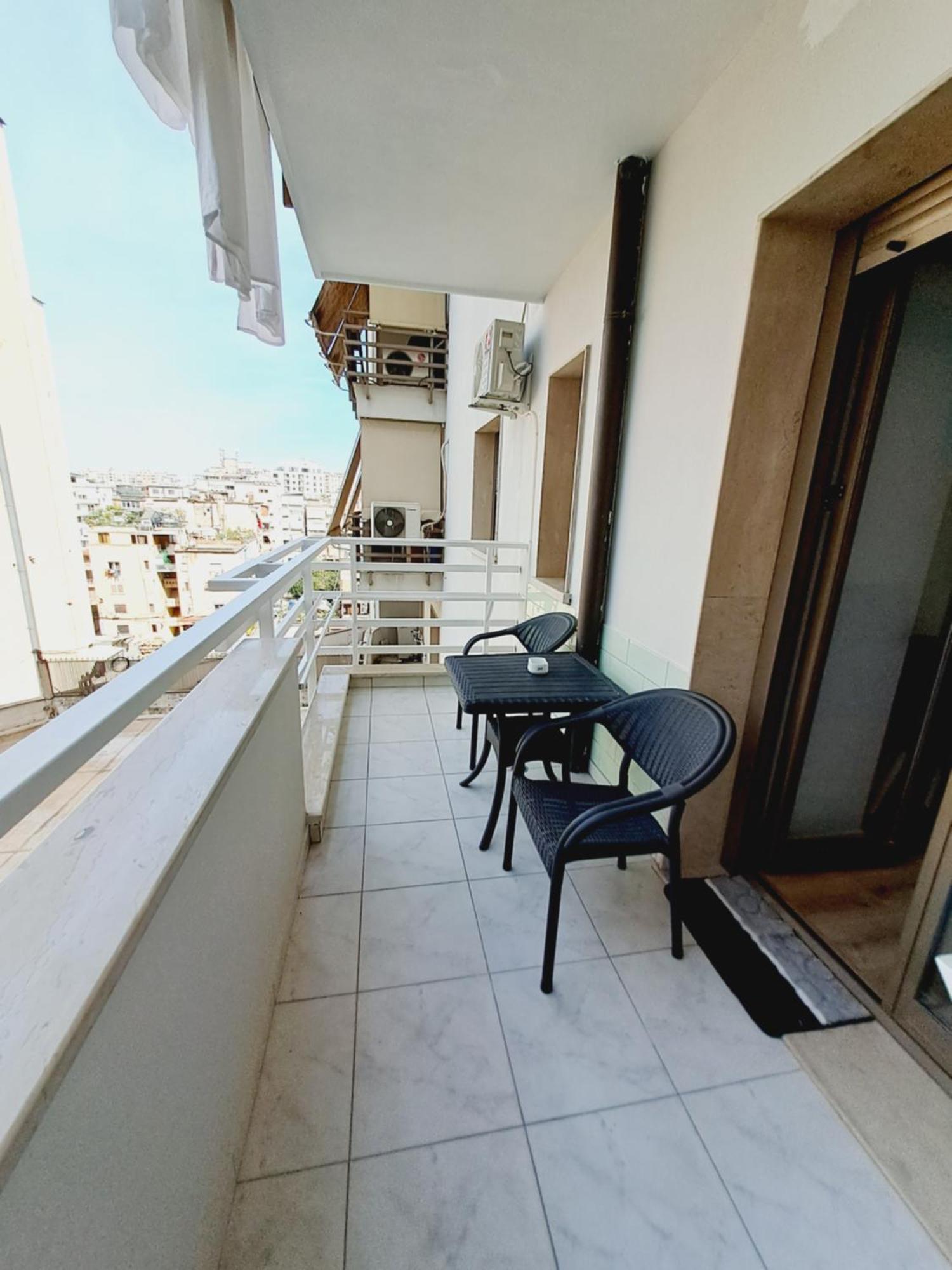 Erdis Home Nr 1 Tirana Exterior foto